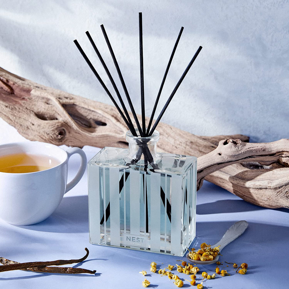 NEST Driftwood & Chamomile Reed Diffuser