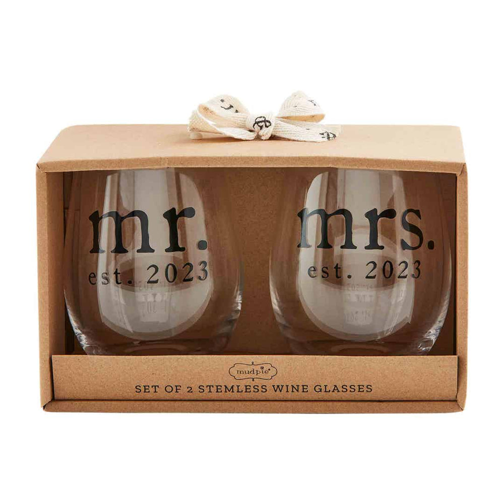 Mr. and Mrs. Wine Glass Set